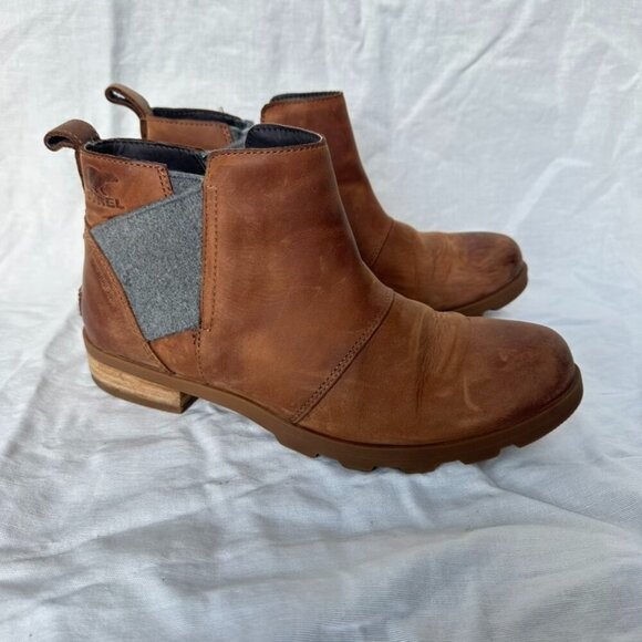 Sorel Emelie Chelsea Leather Boot Brown Leather Velvet Casual Winter Essential - Picture 2 of 8